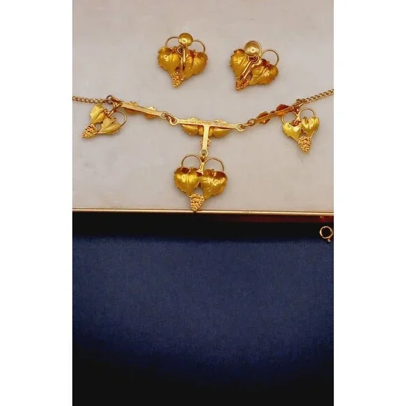 Landstrom BLACK HILLS GOLD Necklace and Earrings 10K-12K - Picture 14 of 16